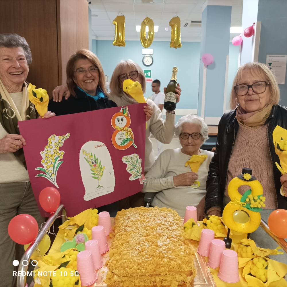 Festa della Donna - Casa di riposo Genova